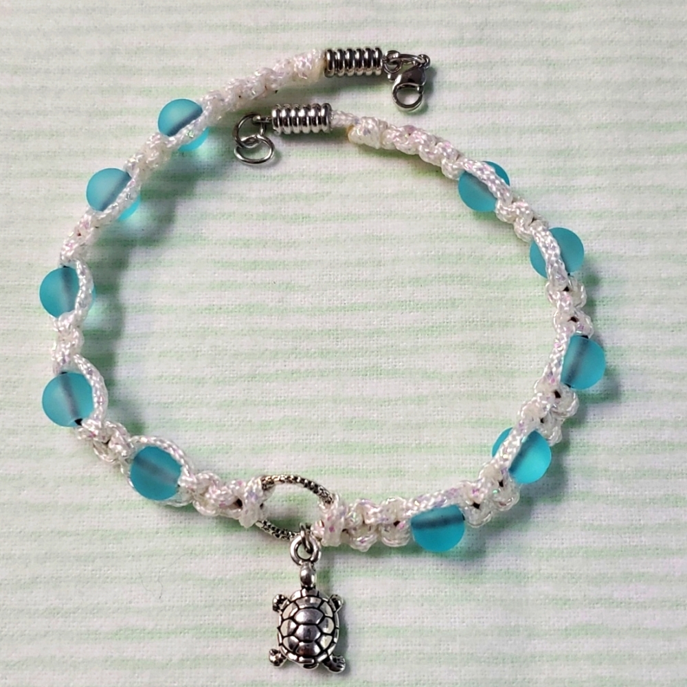 White Macrame Anklet!